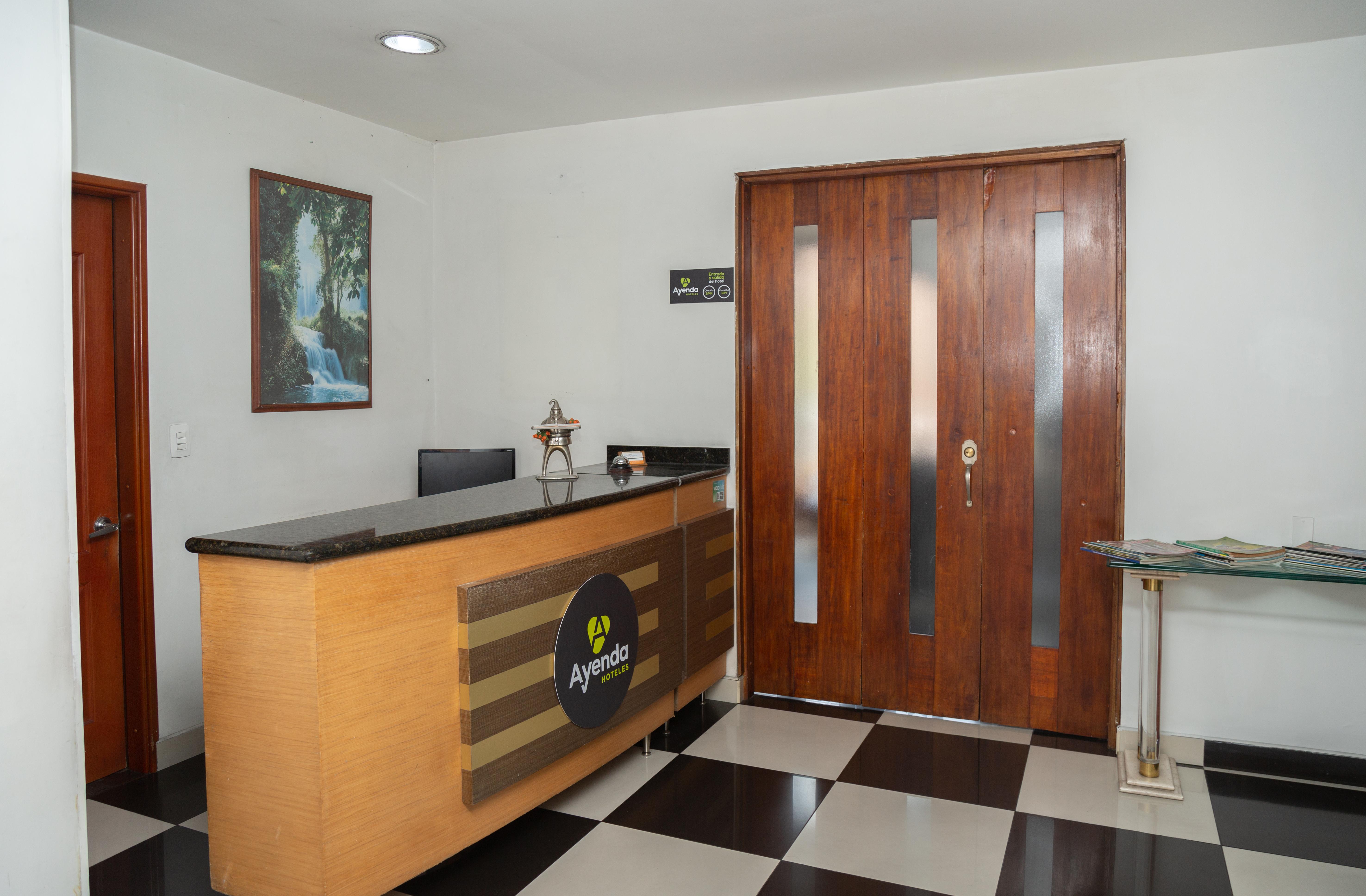 ホテル Ayenda 1131 Casa Valencia マニサレス エクステリア 写真