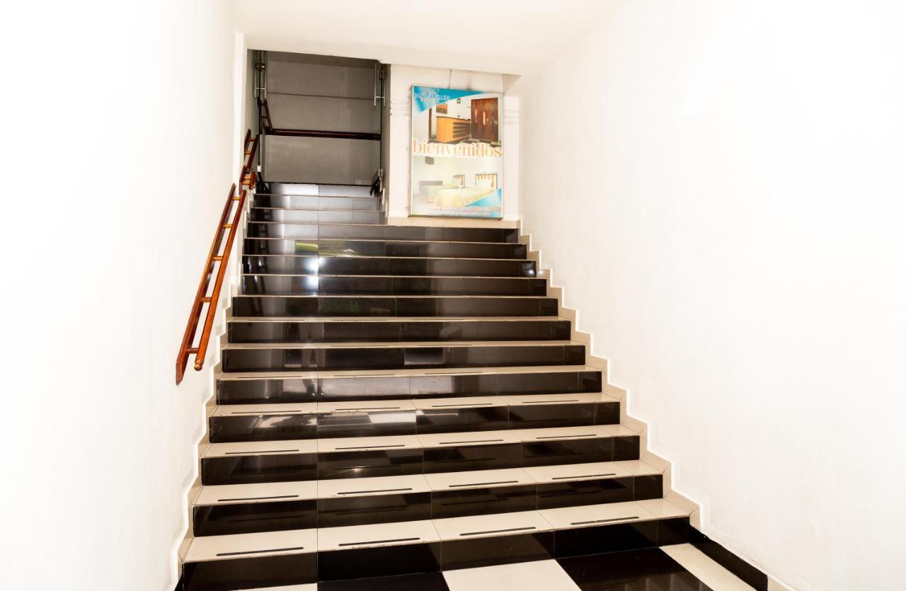 ホテル Ayenda 1131 Casa Valencia マニサレス エクステリア 写真