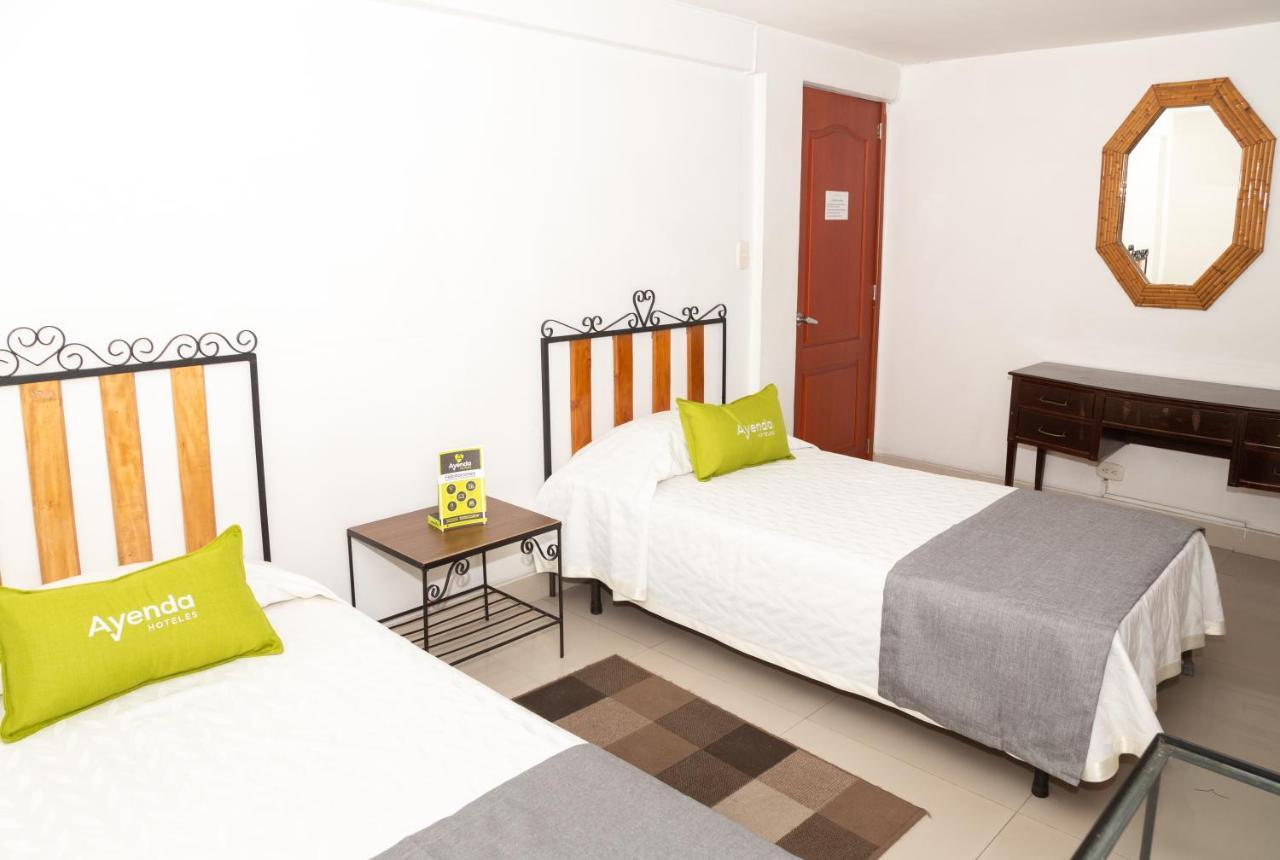 ホテル Ayenda 1131 Casa Valencia マニサレス エクステリア 写真